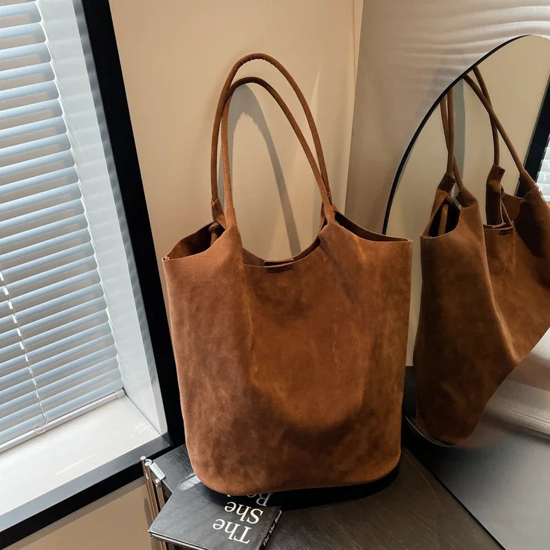 Bolso de Mujer Tipo Tote – Elegancia y Simplicidad para Cualquier Momento
